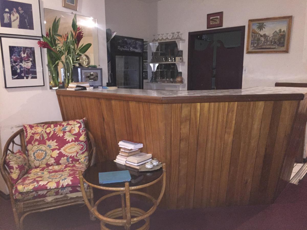 Coningsby Inn Belize City Exteriör bild
