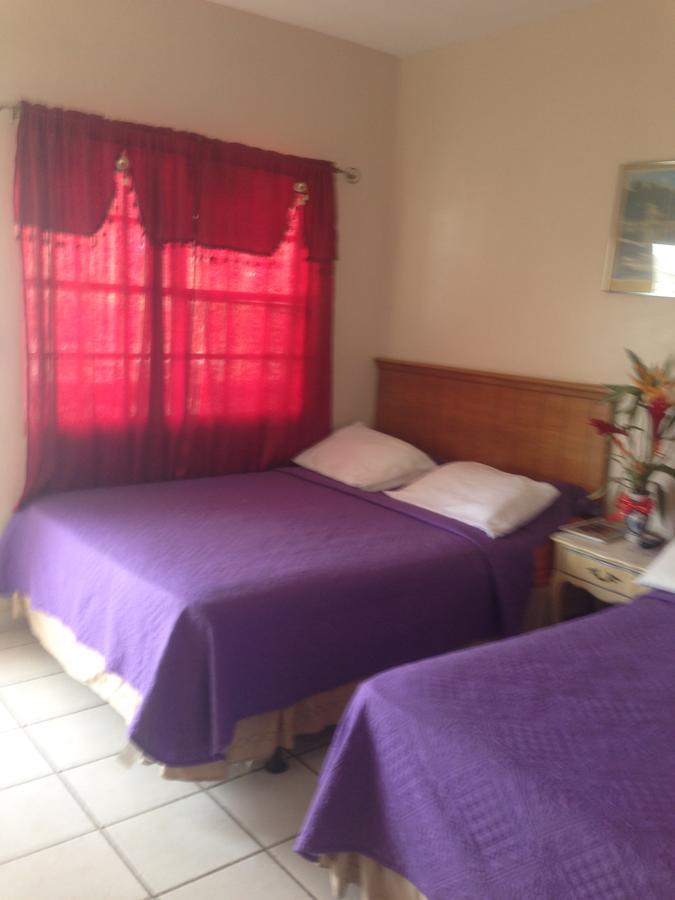 Coningsby Inn Belize City Exteriör bild